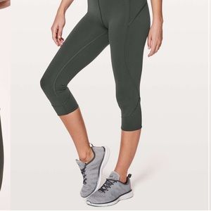 Lululemon In Movement Crop *Everlux 19" Evergreen